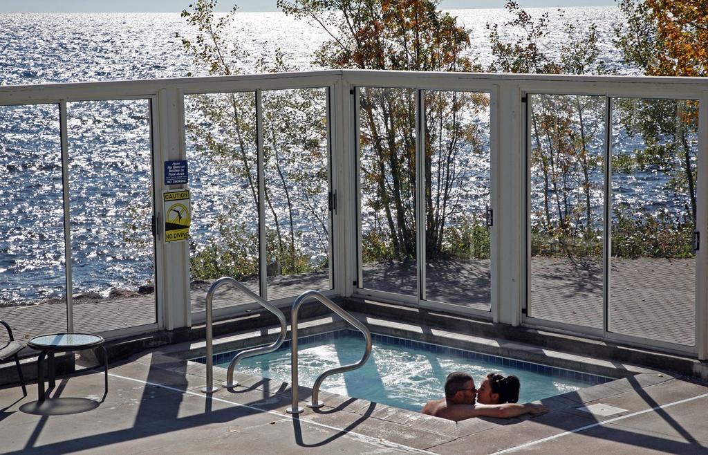 Bluefin Bay On Lake Superior Tofte Екстериор снимка