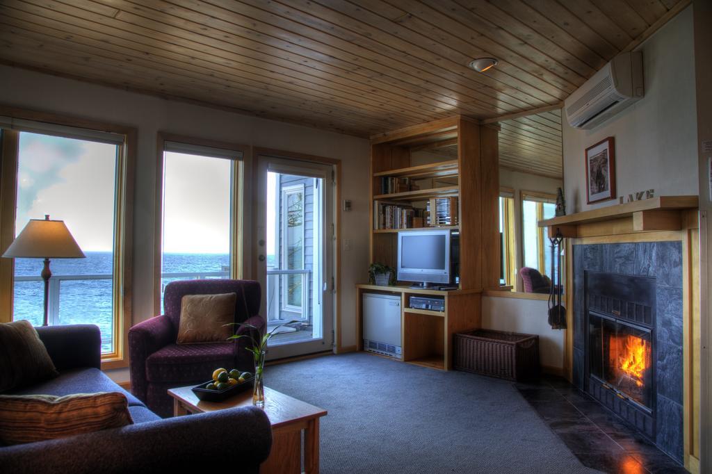 Bluefin Bay On Lake Superior Tofte Екстериор снимка